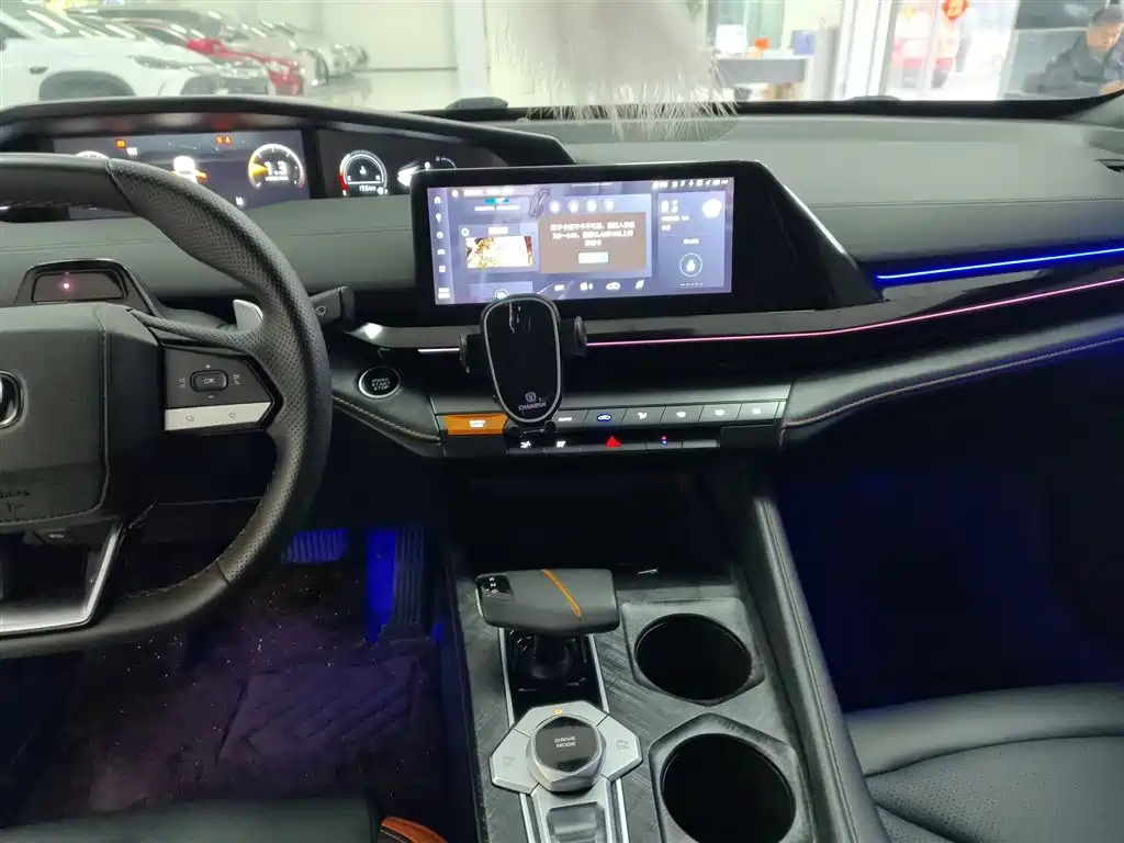CHANGAN UNI-V