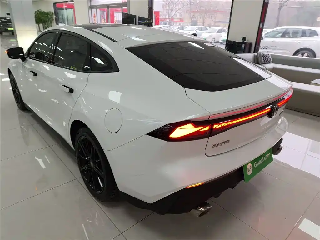 CHANGAN UNI-V