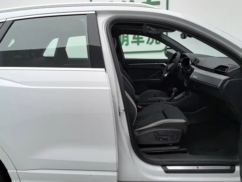 Audi Q3 2024 2024 35 TFSI Fashion Sport
