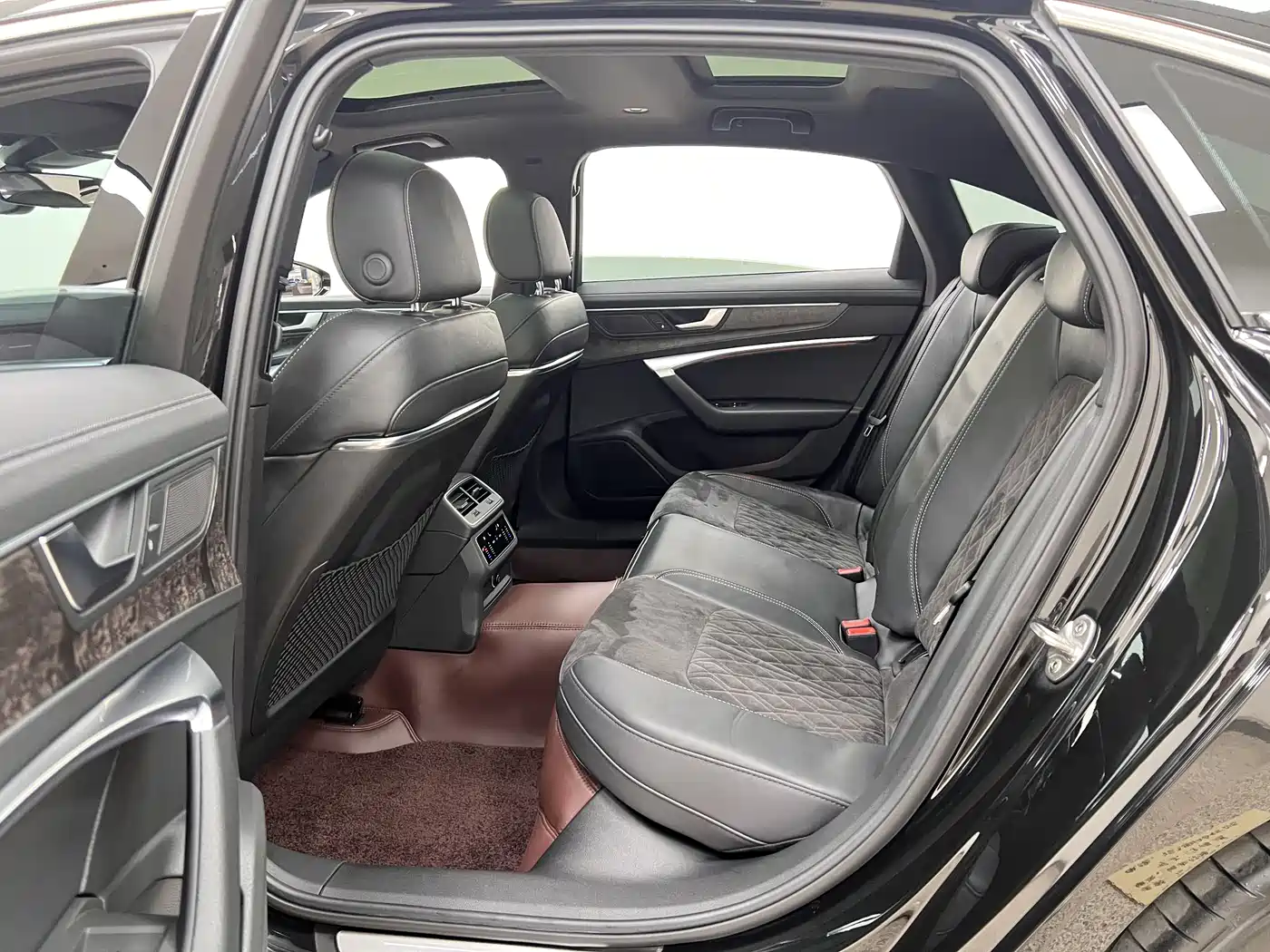 Audi A6L 2022 45 TFSI Premium Dynamic фото 17