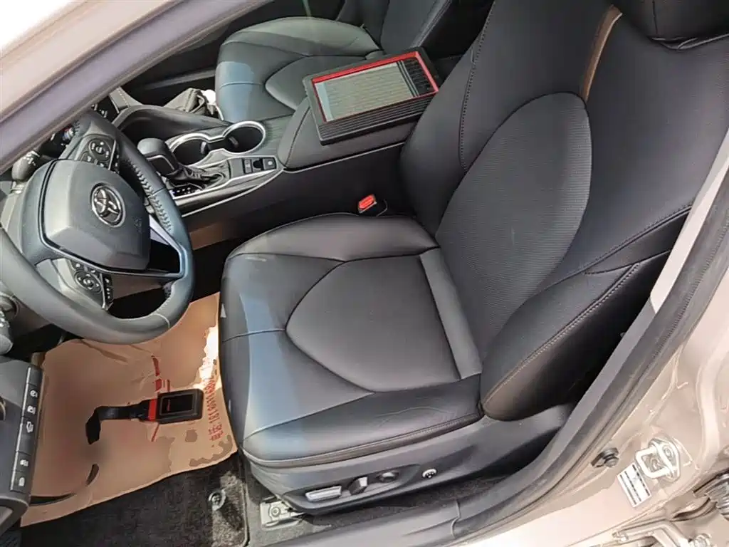 Toyota Camry 2021 2.0G Luxury Edition фото 15