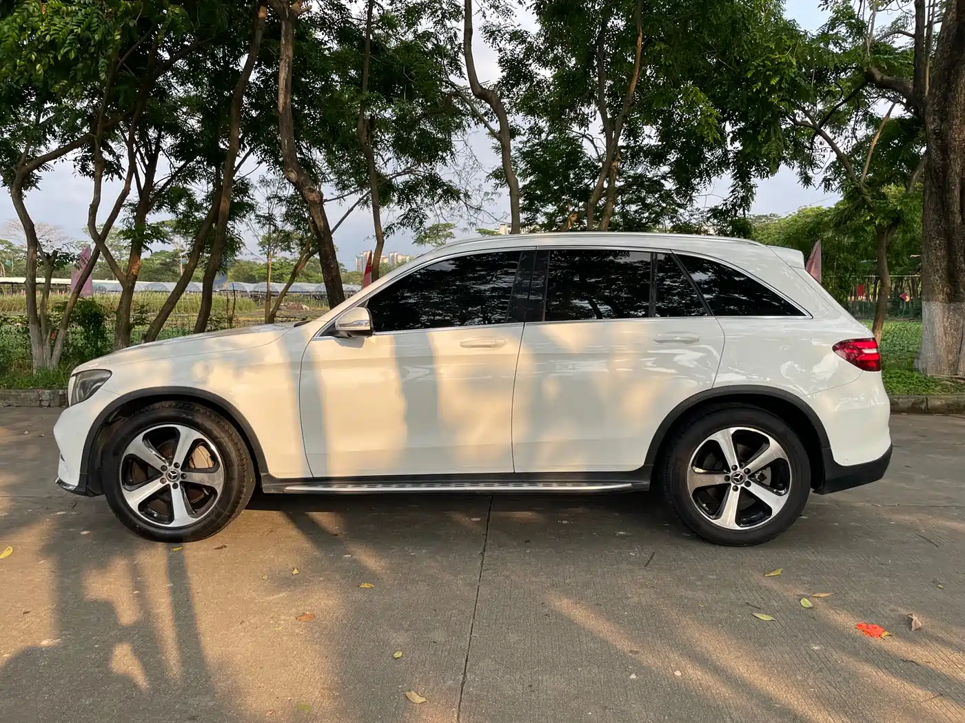 Mercedes-Benz GLC 2018 GLC 260 4MATIC Luxury фото 23