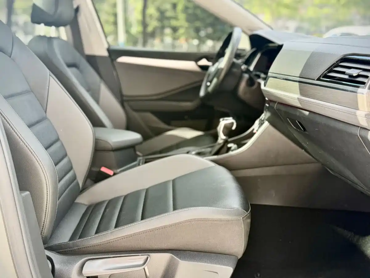 Volkswagen Sagitar 2022 280TSI DSG Surpassing Edition фото 13