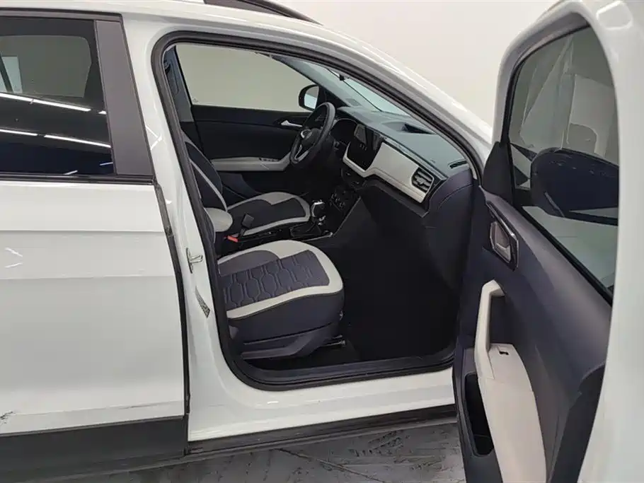 Volkswagen Tharu 2025 Model Rising Star 300TSI Aspiration Edition фото 8
