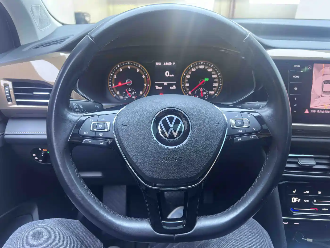 VOLKSWAGEN TUYUE