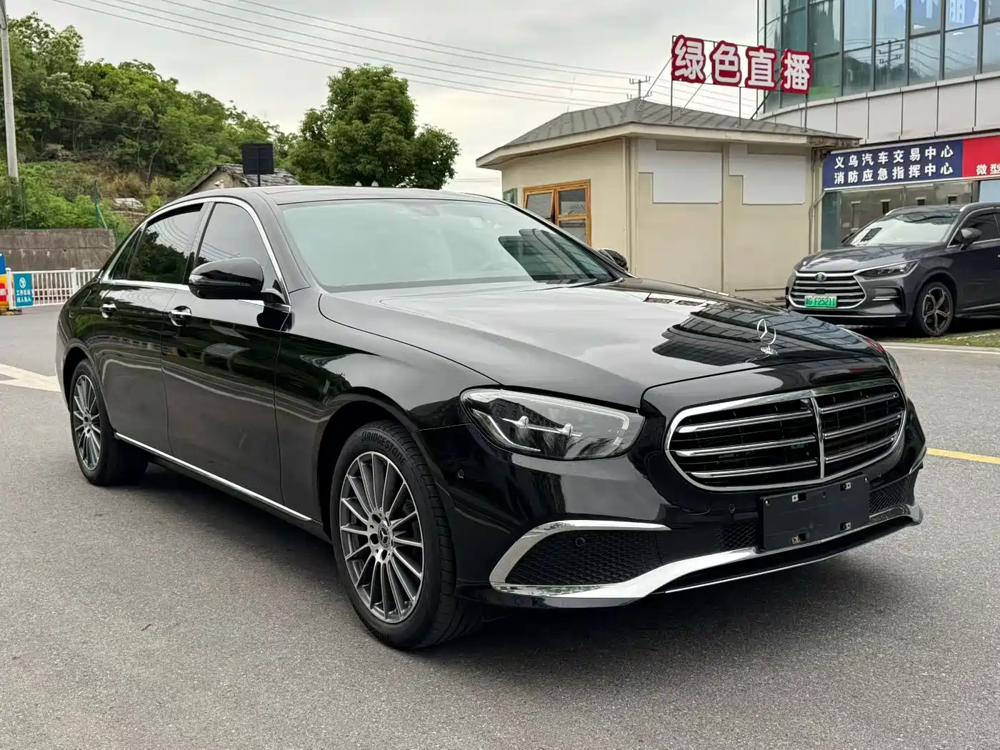 Mercedes-Benz E-Class 2022 Facelift E 260 L фото 2