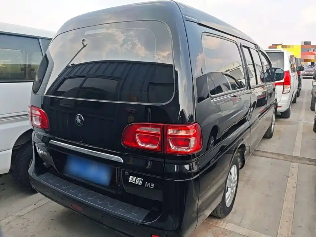 Photo 7 - Dongfeng Fengxing Lingzhi