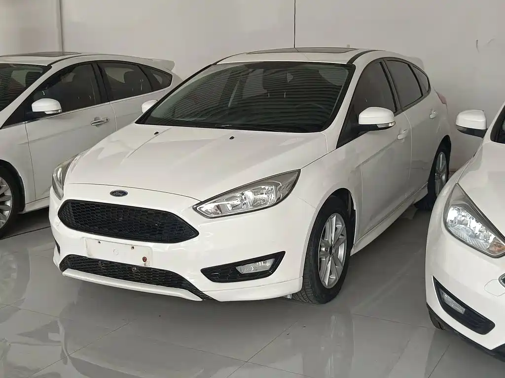 Фото 1 - Ford Focus