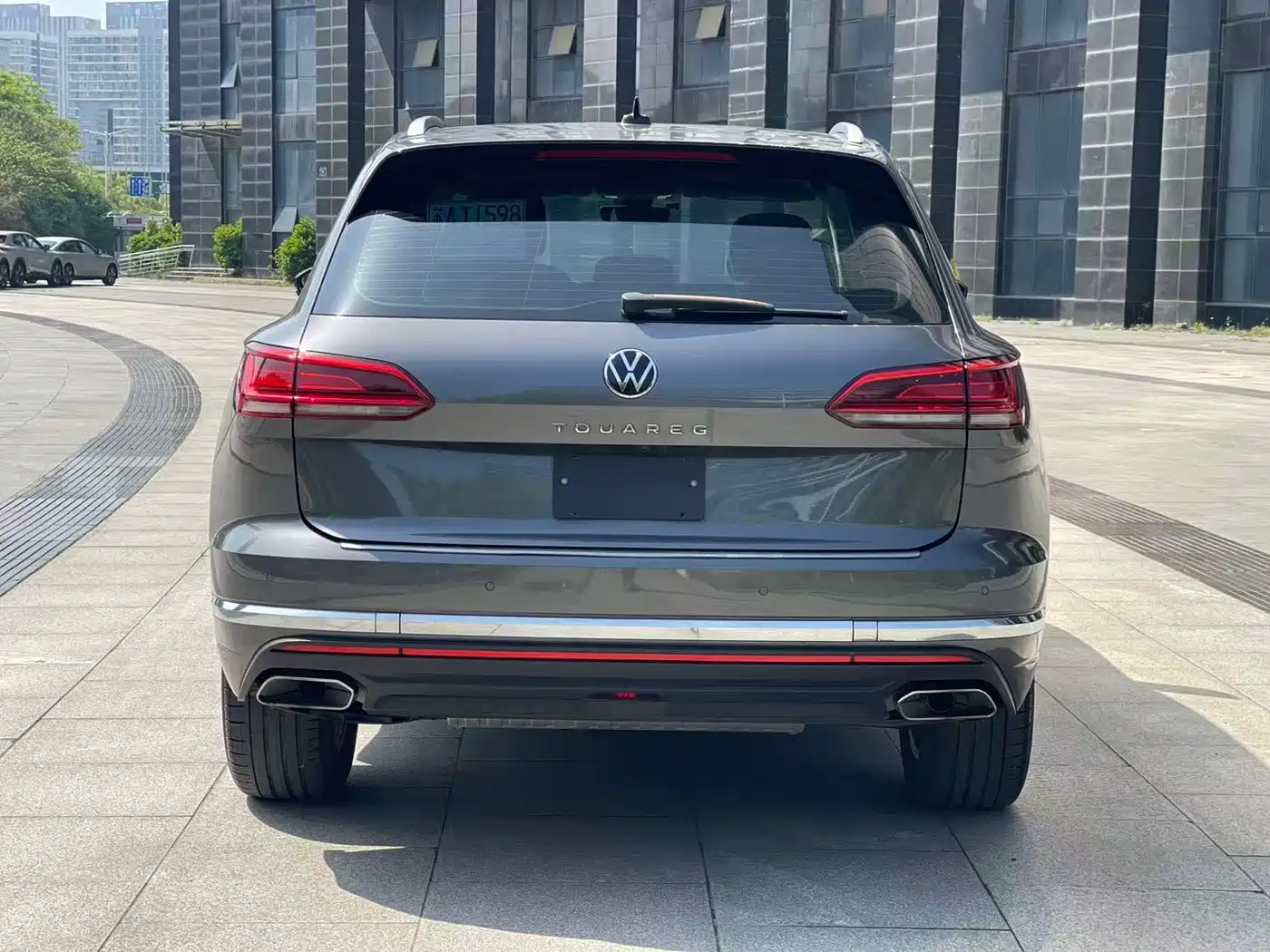 Volkswagen Touareg 2021 2.0TSI R-Line фото 5