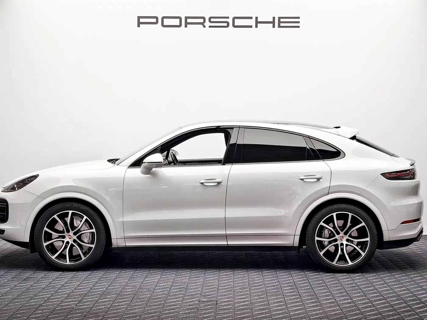 Porsche Cayenne фото 3