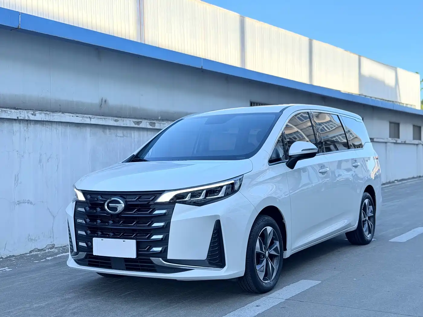 Фото 1 - GAC Trumpchi Trumpchi M6