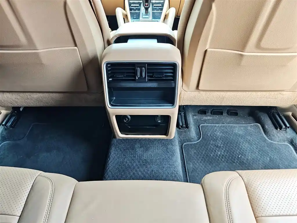 Porsche Cayenne New Energy 2019 Cayenne E-Hybrid 2.0T фото 28