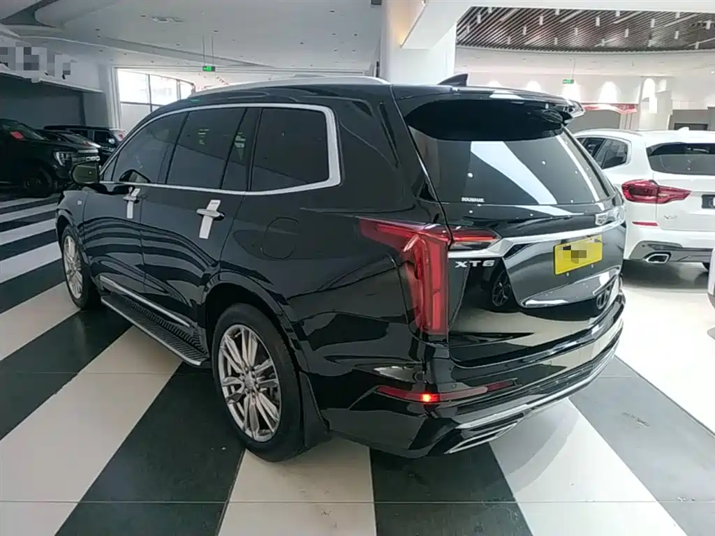 Cadillac XT6 2022 2.0T 6-Seater 2WD Luxury Edition фото 5