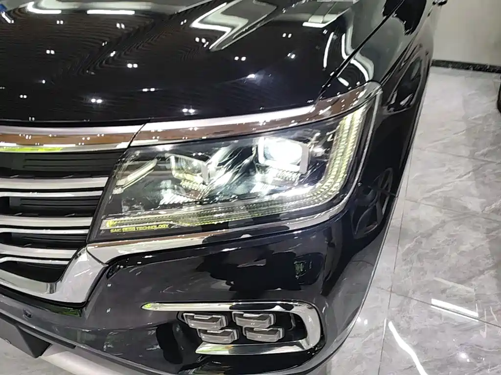 Roewe RX8 2018 2018 30T Internet-connected 2WD Ultimate Edition