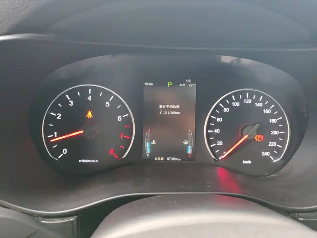 Фото 12 - BYD Song MAX