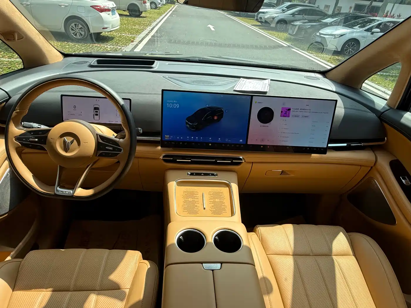 Voyah Auto Voyah Dreamer 2025 PHEV AWD Flagship Kunpeng Edition фото 12