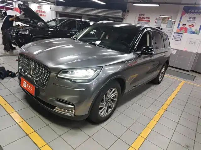 Lincoln Aviator 2021