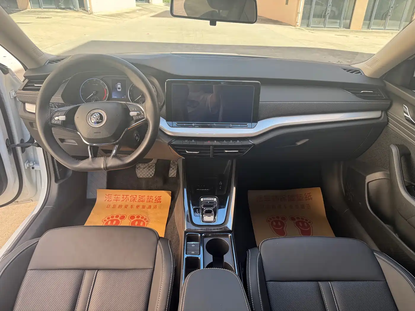 Škoda Octavia 2023 PRO TSI280 Premium Edition фото 8