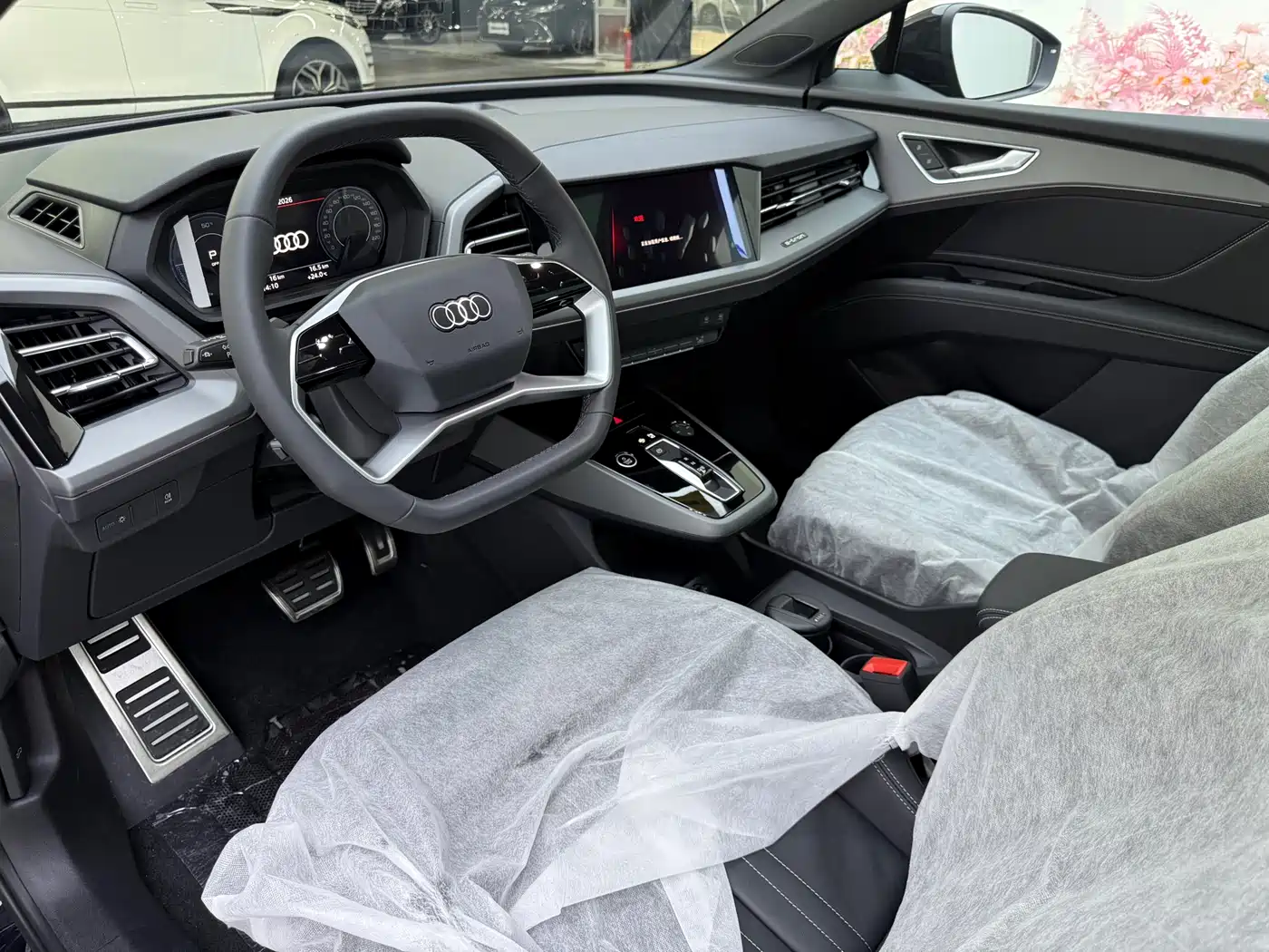 Audi Q5 e-tron 2023 40 e-tron Shining Edition Mecha Package фото 13