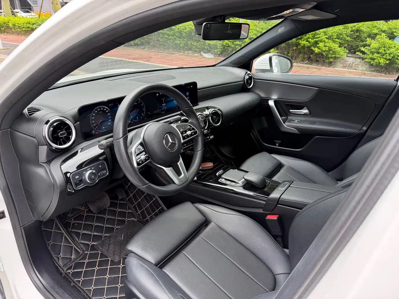 Mercedes-Benz A-Class 2020 Model Facelift A 180 L фото 14
