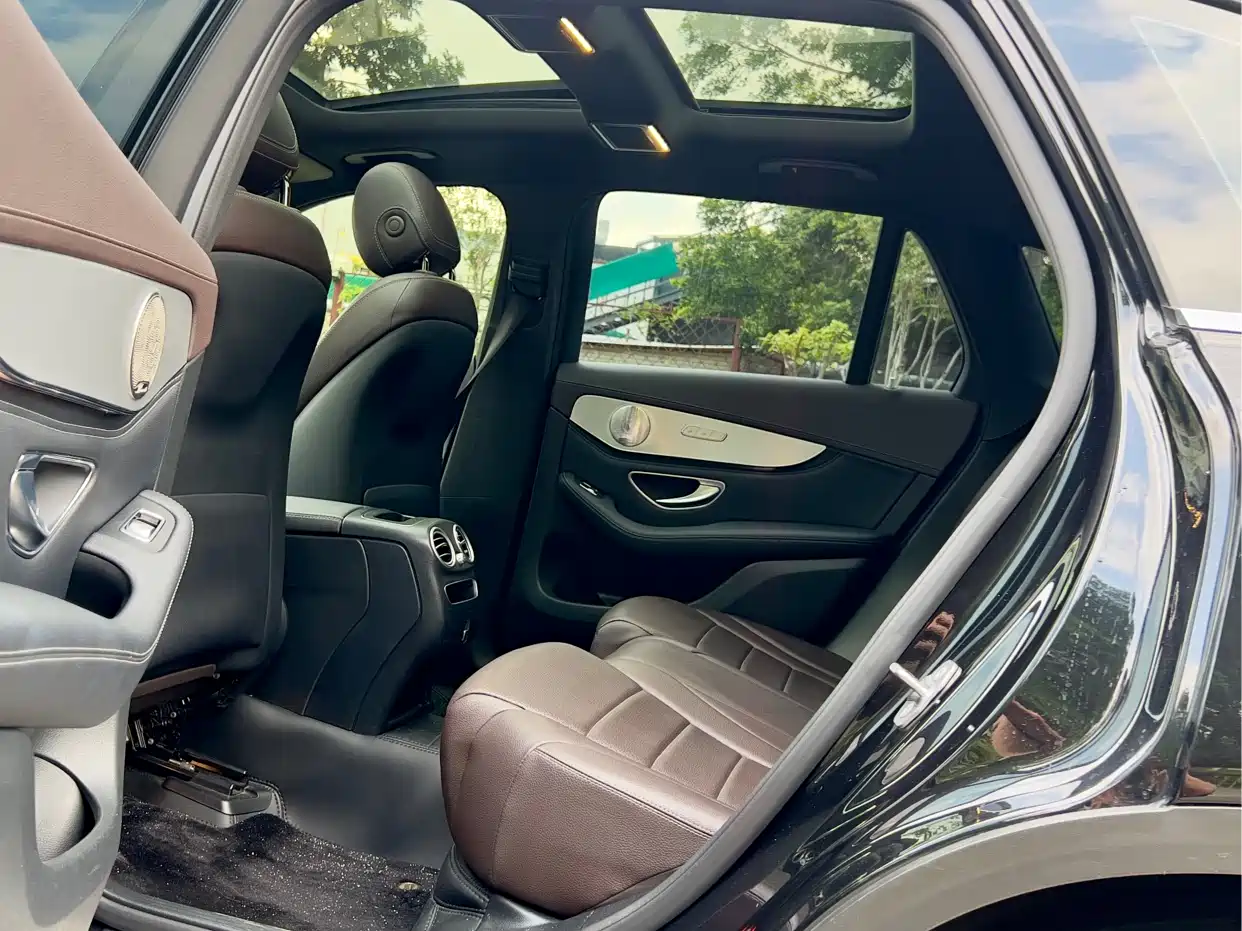 Mercedes-Benz GLC 2020 Facelift GLC 260 L 4MATIC Dynamic фото 17