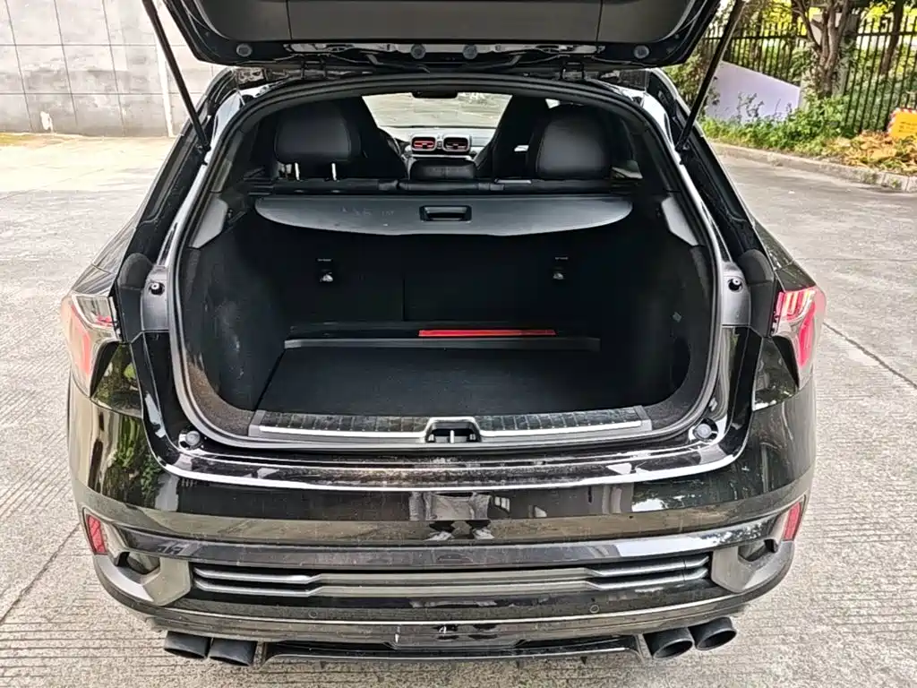 Lynk & Co 02 Hatchback 2021 2021 2.0TD Halo
