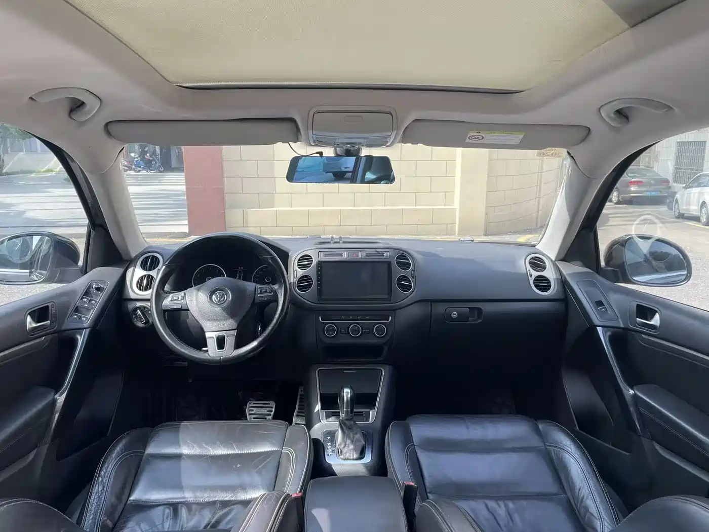 Volkswagen Tiguan 2015 1.8TSI Automatic 2WD Highline фото 10