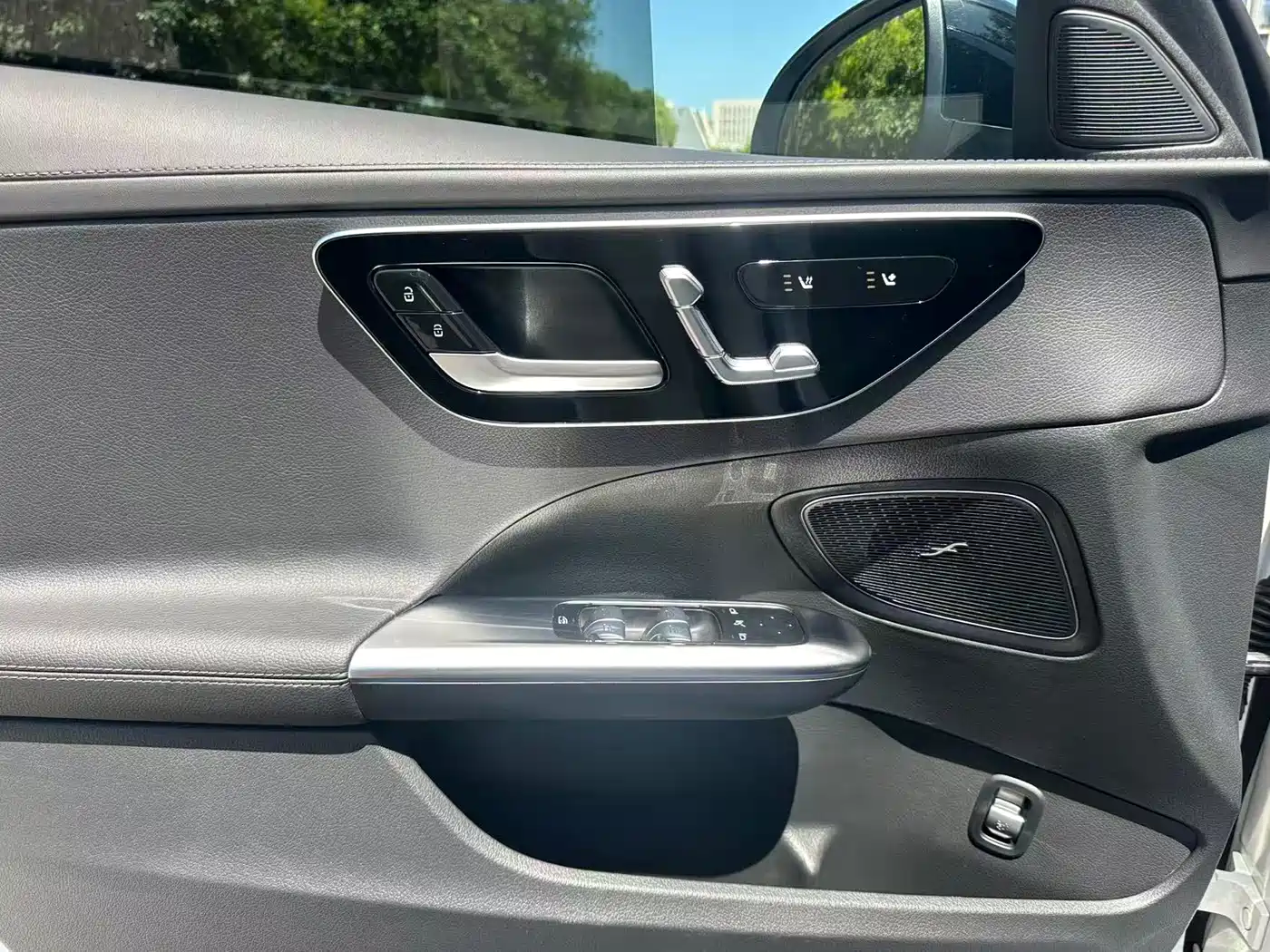 Mercedes-Benz C-Class 2024 Facelift C 260 L Sport фото 16