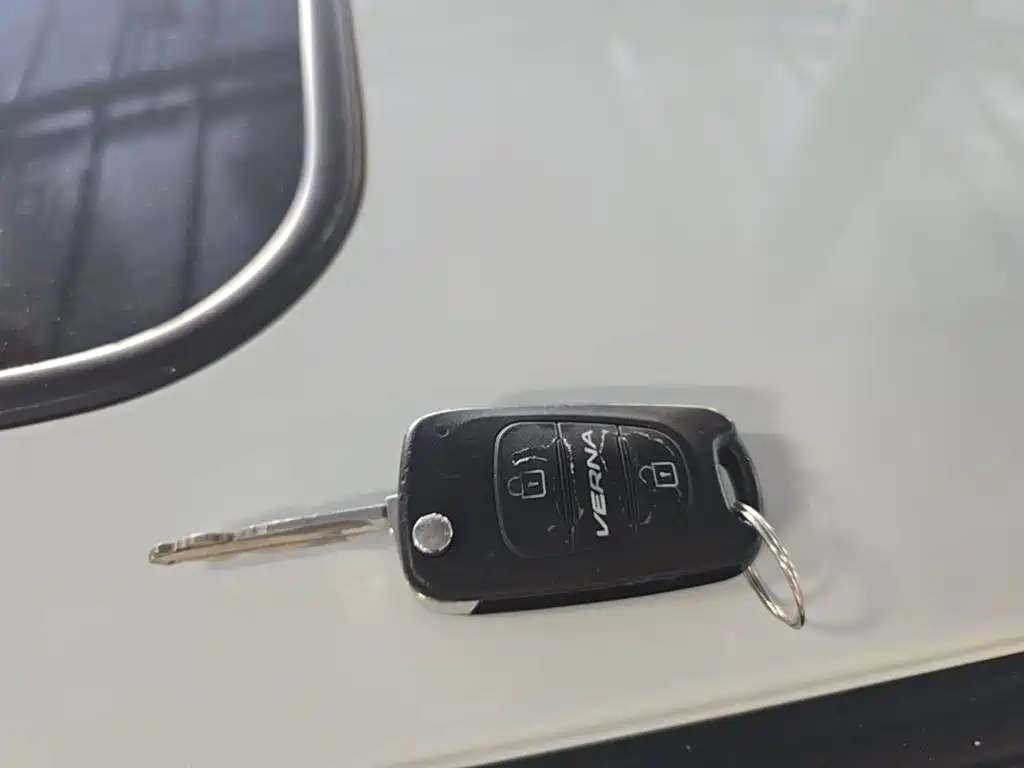 Hyundai Reina 2016 2014 Model 1.4L Automatic GLX