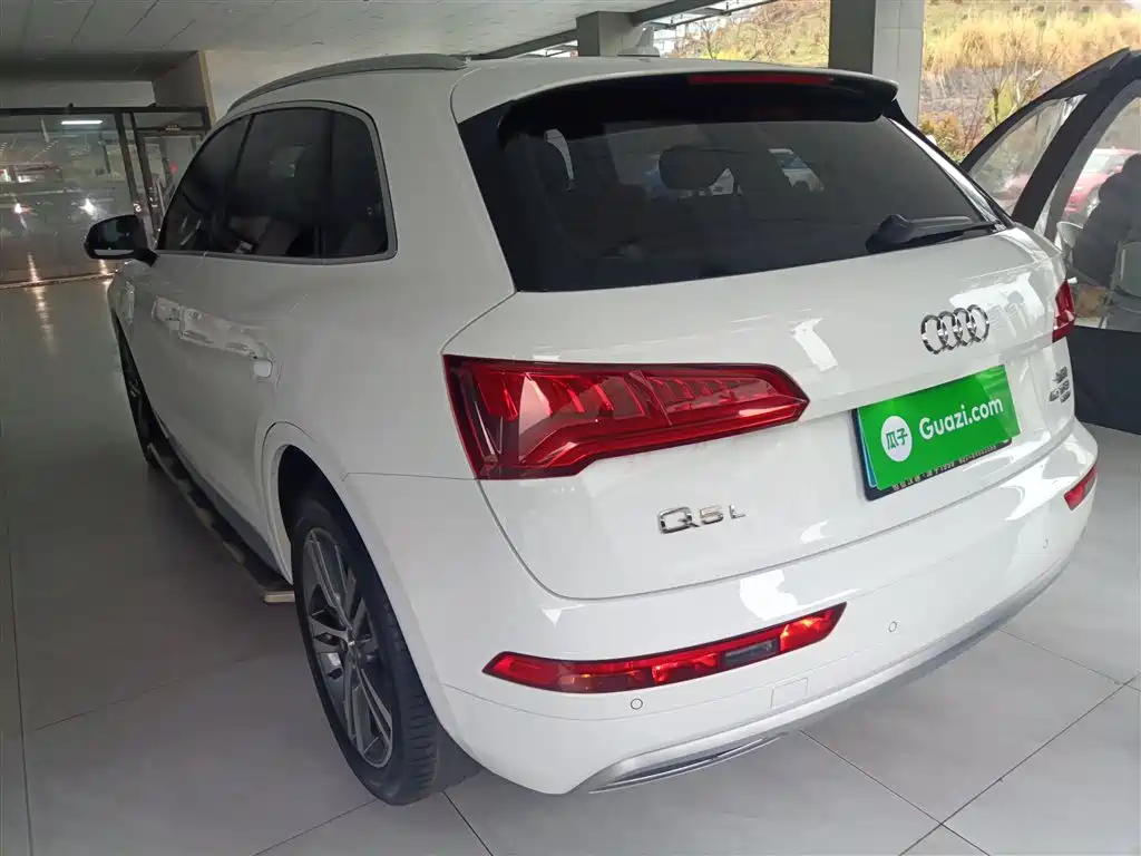 Audi Q5L 2020 Facelift 40 TFSI Honor Progressive фото 5