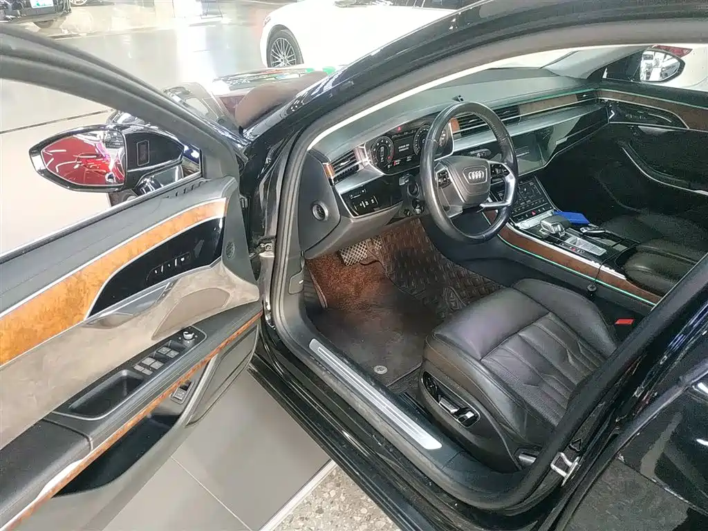 Audi A8 2019 Plus A8L 55 TFSI quattro Luxury фото 12
