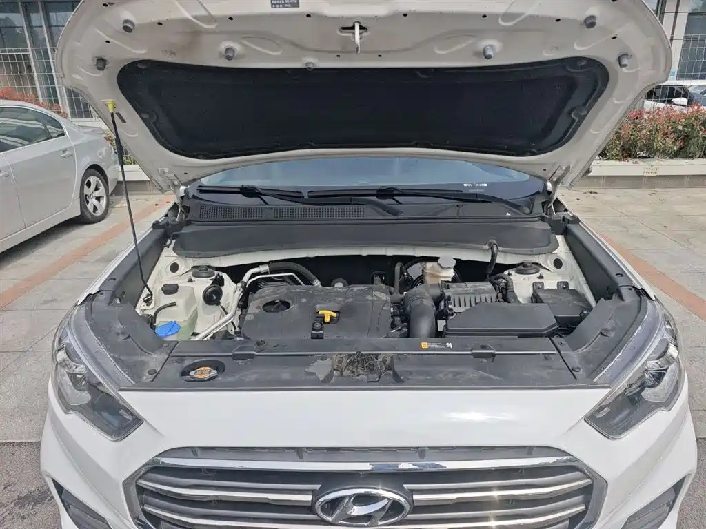 Hyundai Beijing Hyundai ix35 2019 2.0L Automatic 2WD Zhiyong·Enjoy China V фото 16
