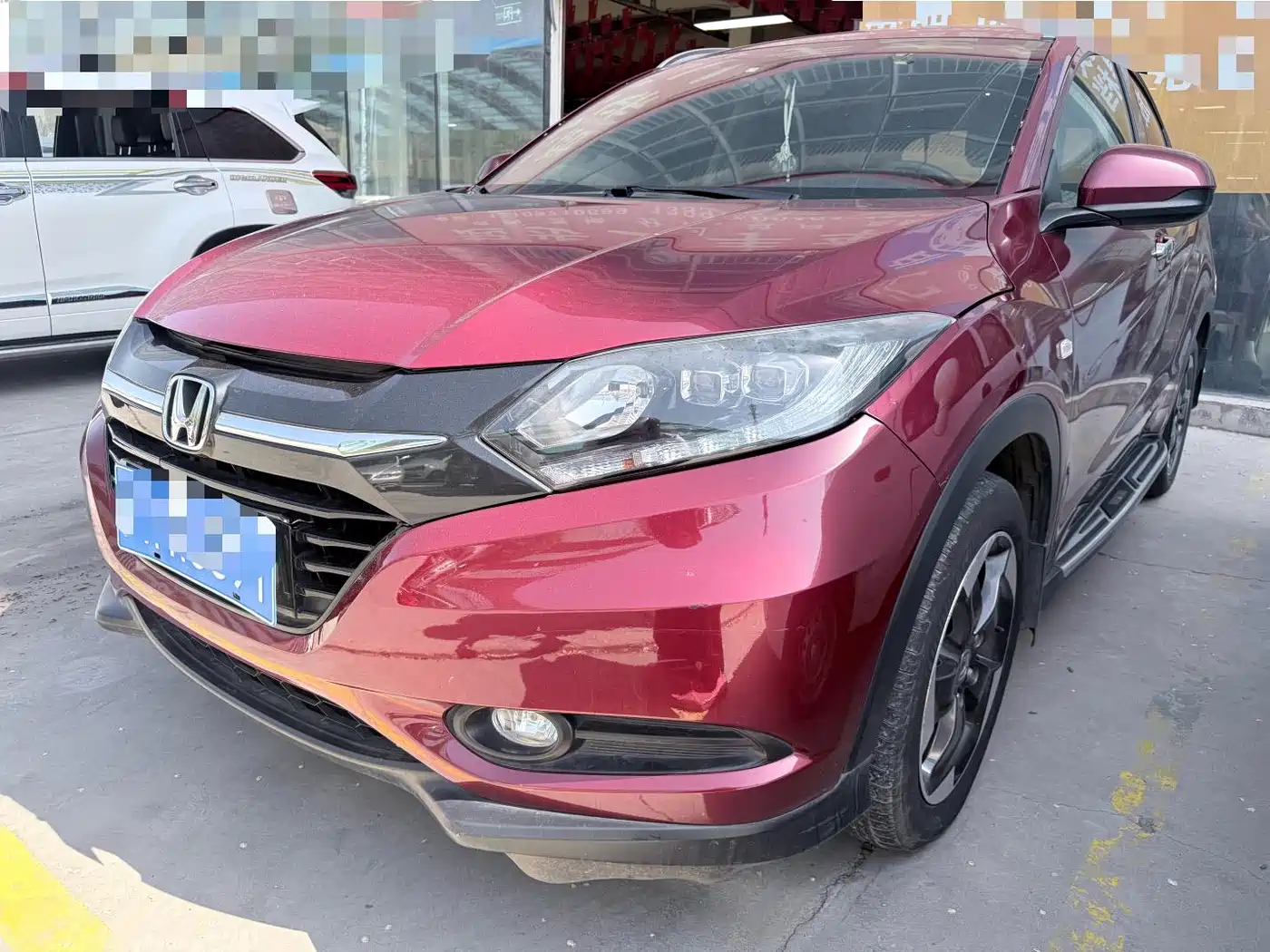 Photo 1 - Honda Vezel