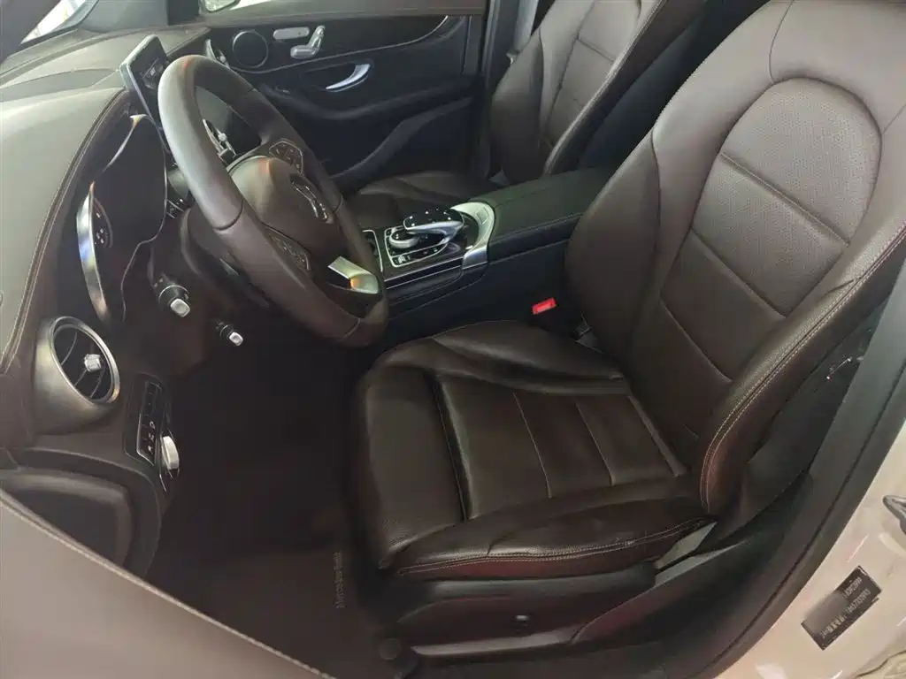 Mercedes-Benz GLC 2016 GLC 260 4MATIC Luxury фото 11