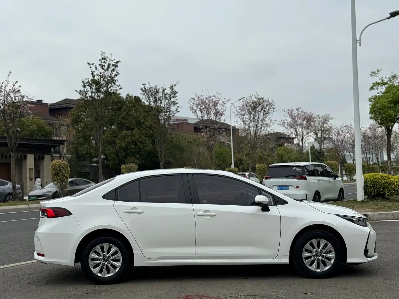 Toyota Corolla 2021 1.2T S-CVT Elite Edition фото 15
