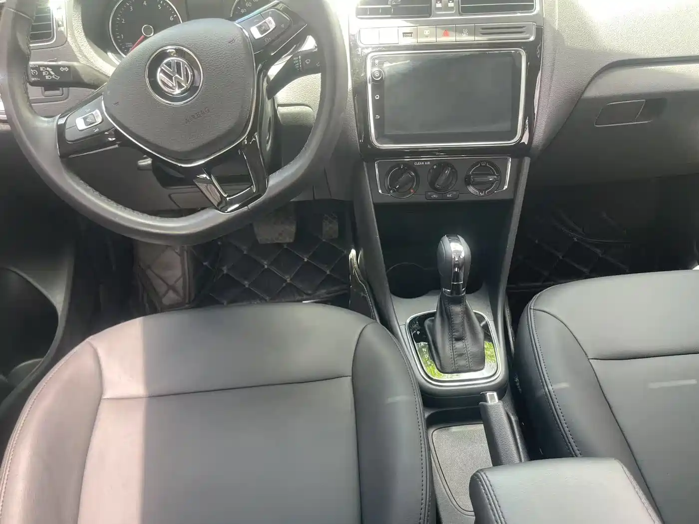Volkswagen Polo 2018 1.5L Auto Comfort фото 5