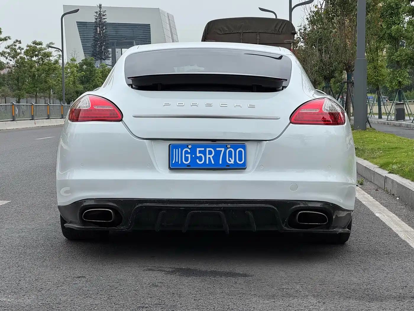 Porsche Panamera 2013 Panamera Platinum Edition 3.6L фото 16