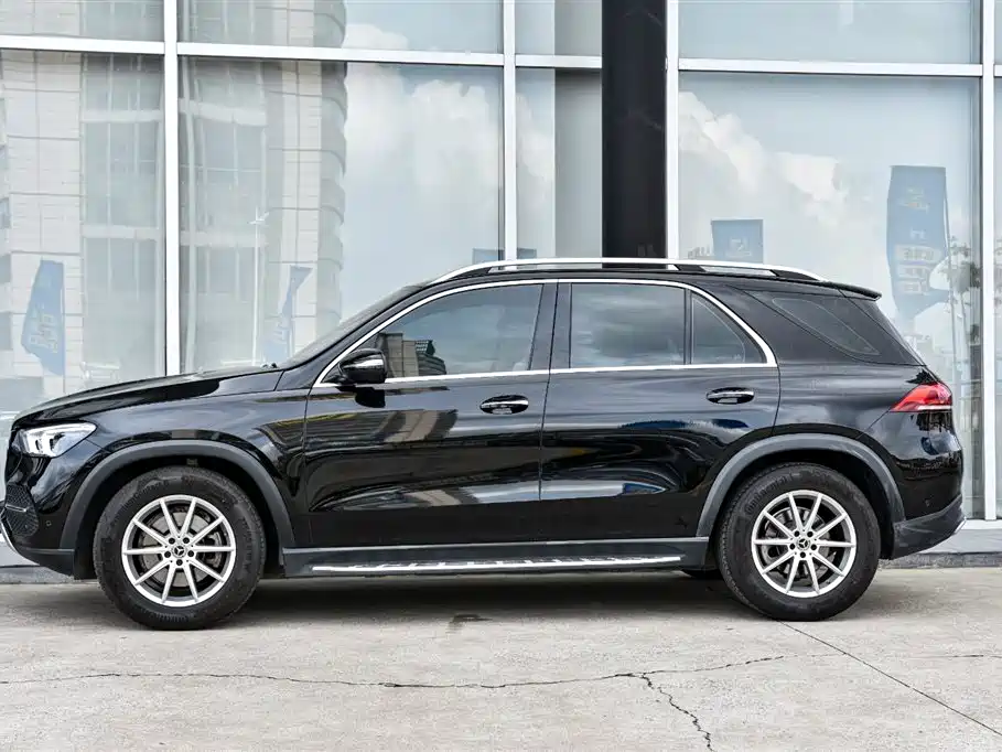 Mercedes-Benz GLE 2020 Facelift GLE 350 4MATIC Fashion Special Edition фото 3