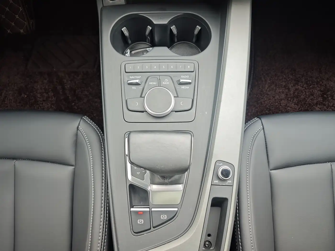 Audi A4L 2019 40 TFSI Progressive (China VI) фото 14