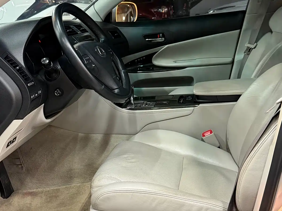 Lexus GS 2008 300 фото 4