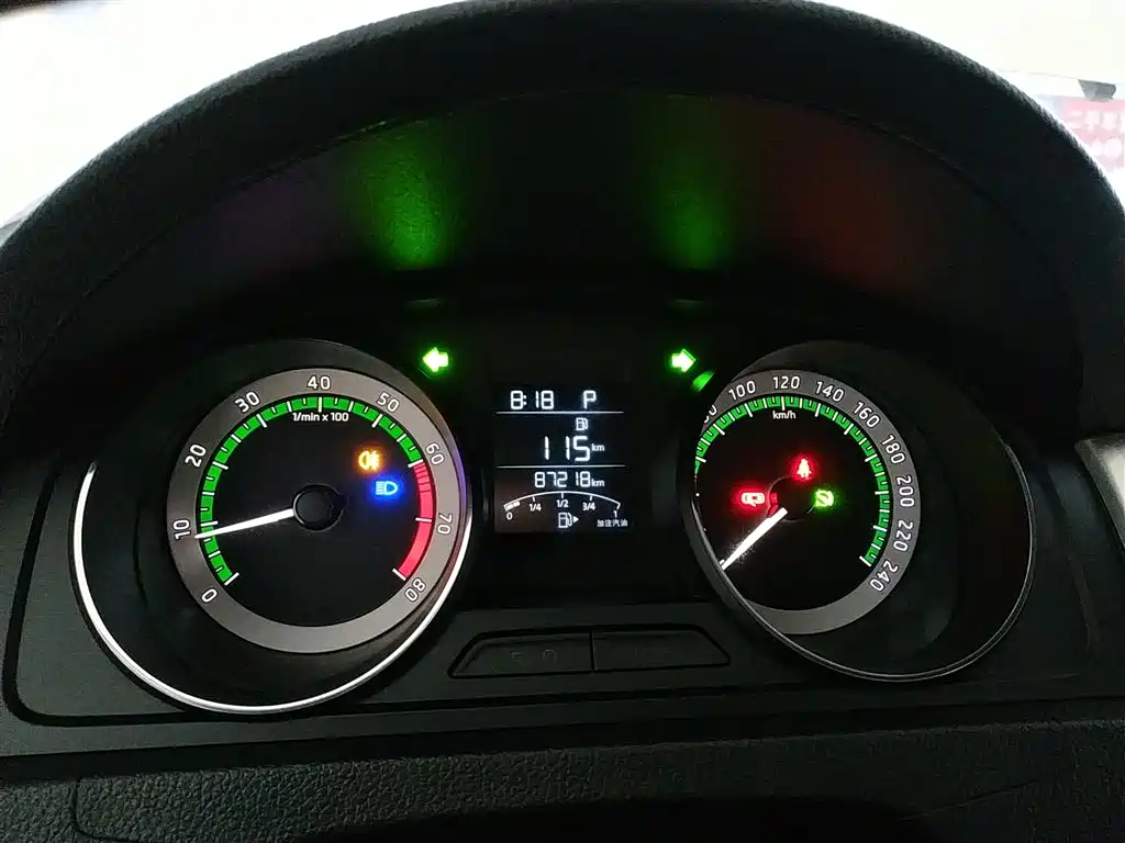 Škoda Skoda Rapid Spaceback 2019 Facelift 1.5L Automatic Comfort Version China V фото 8