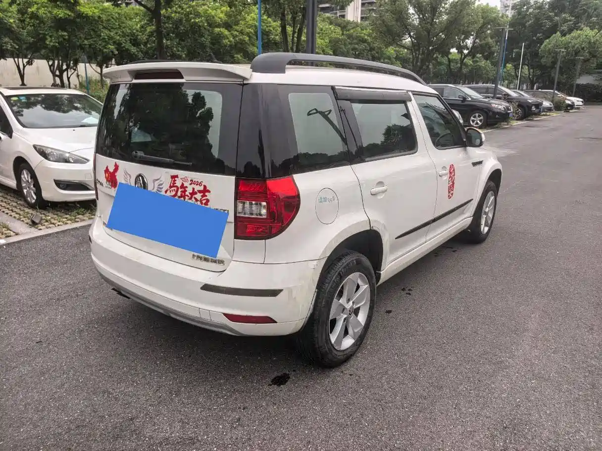 Škoda Yeti 2017 TSI280 DSG Advance фото 4