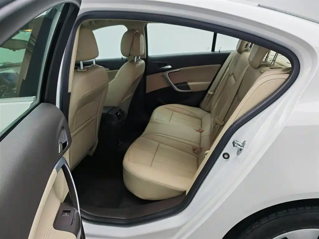 Buick Regal 2014 2.0L Elite Fashion Type фото 15