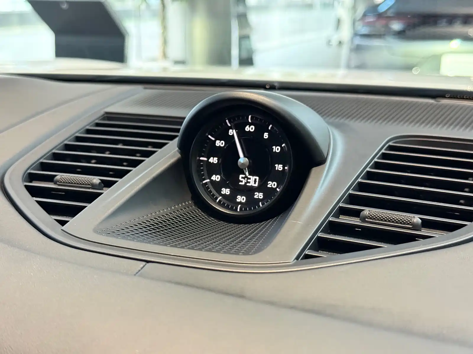 Photo 6 - Porsche Panamera
