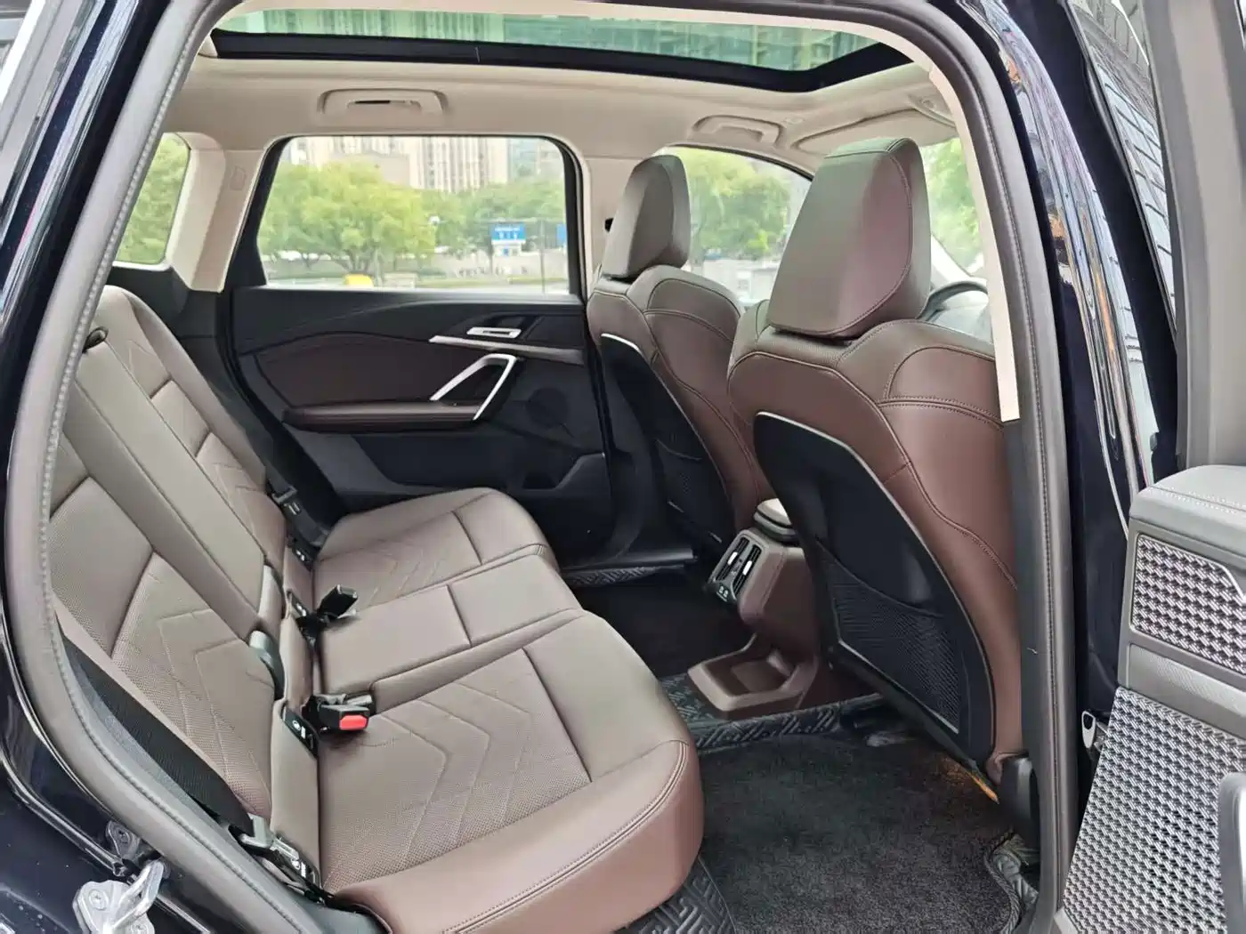 BMW iX1 2025 2025 eDrive25L M Sport Package