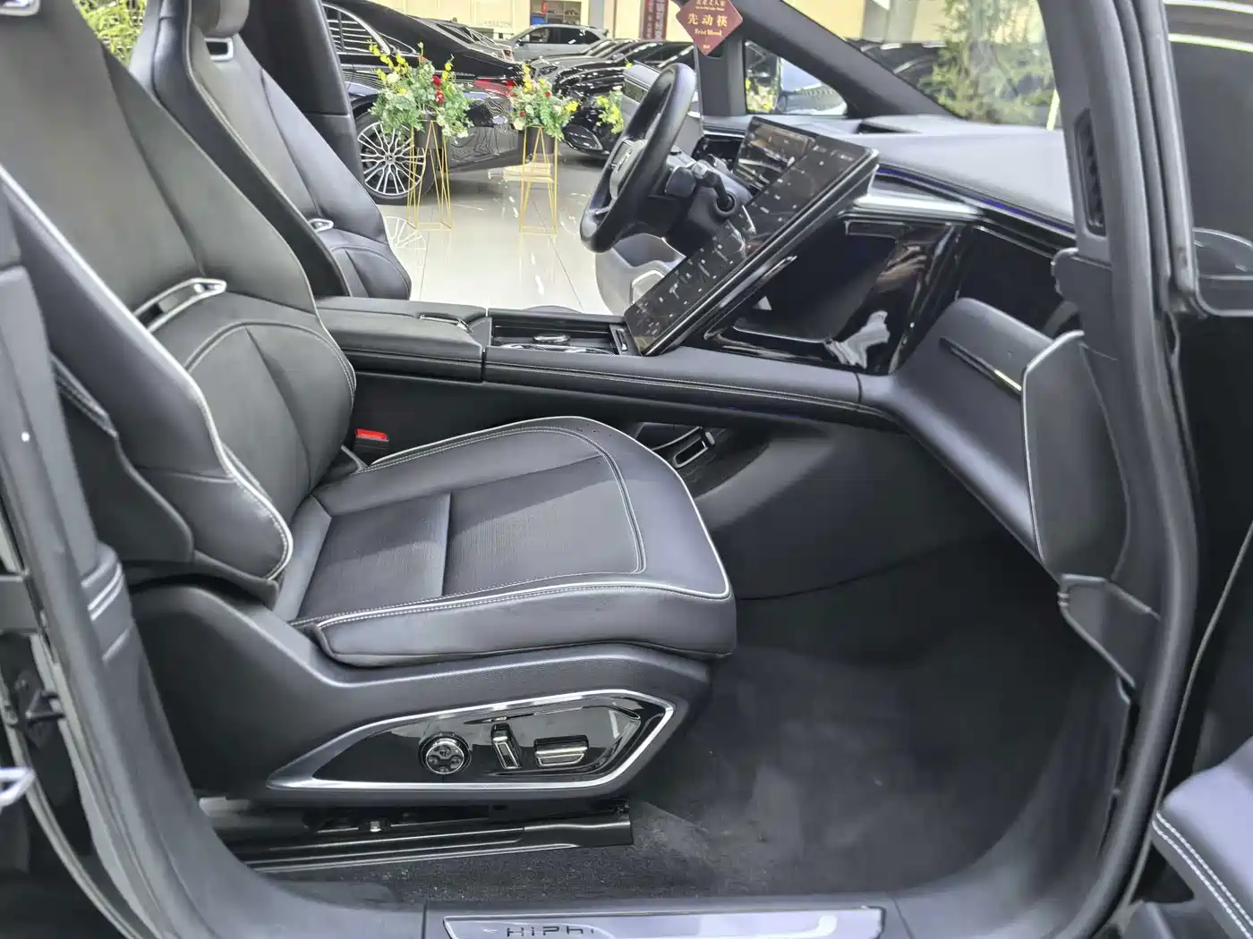 HiPhi X 2024 2021 Performance Edition 6-Seater