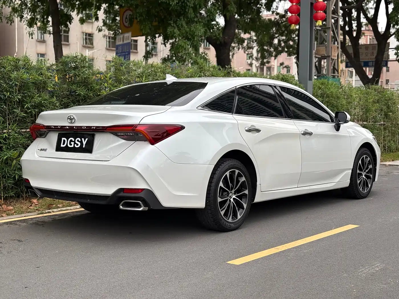 Toyota Avalon 2023 2.0L Luxury Edition фото 17
