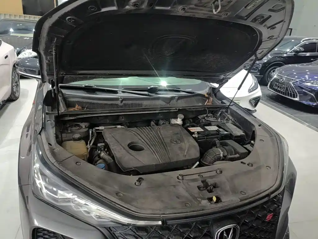 Фото 20 - Changan CS75 PLUS