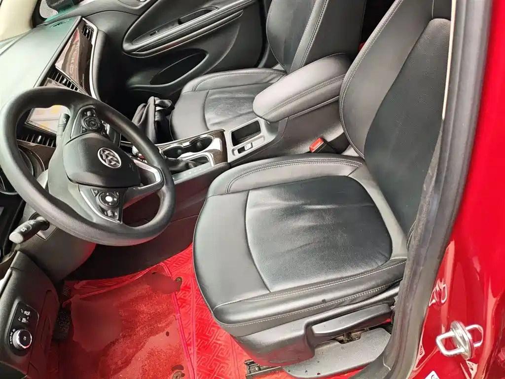 Buick Verano 2019 Sedan 20T Dual Clutch Leading фото 15
