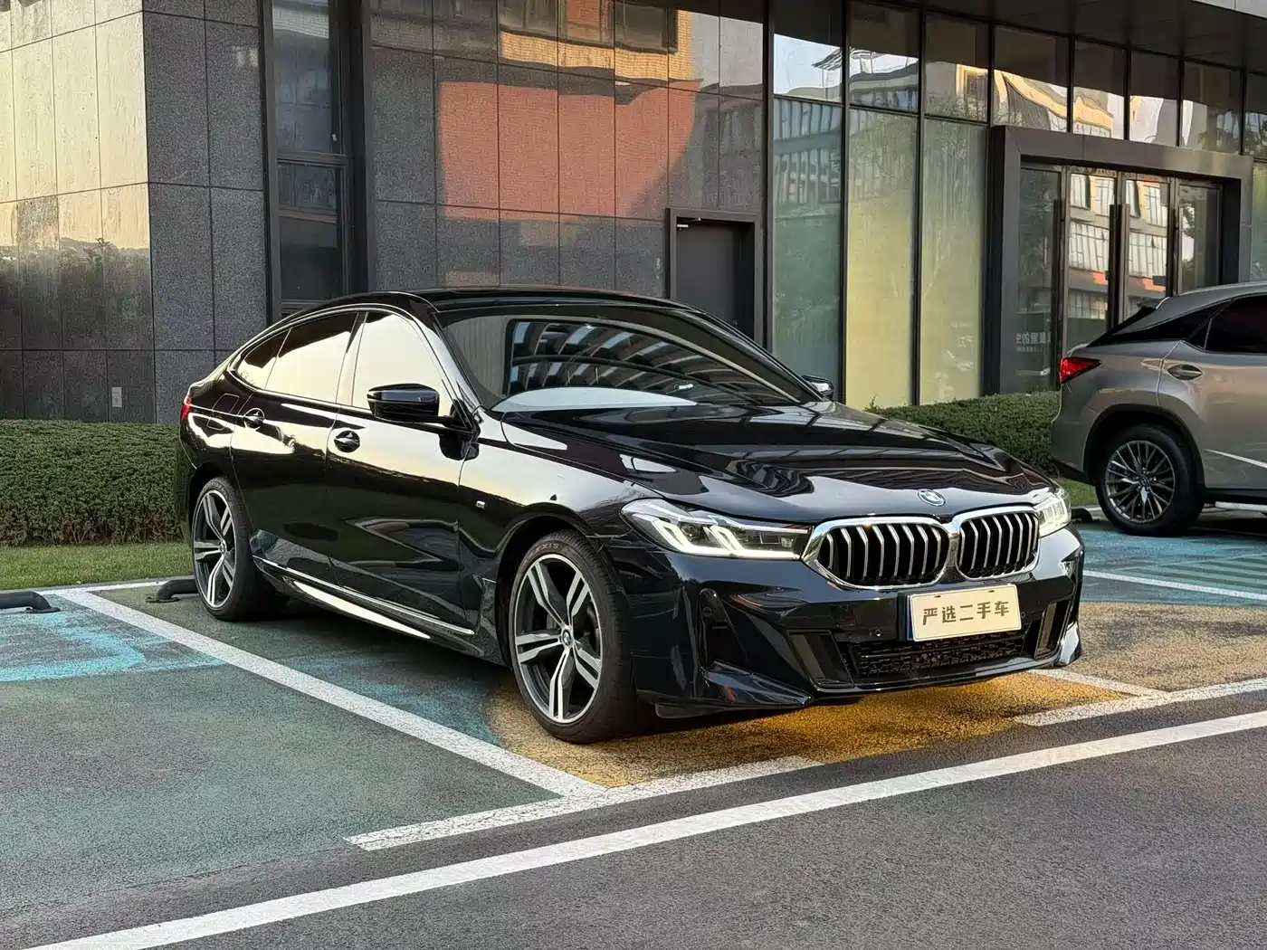 BMW 6 Series GT 2022 Model 630i M Sport Package фото 3